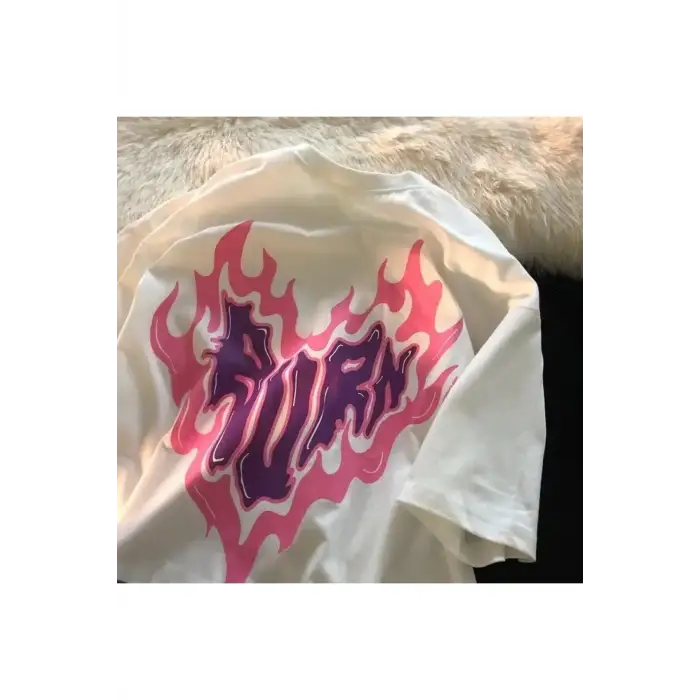 Beyaz Unisex Pembe Mor Kalp Alev Tişört