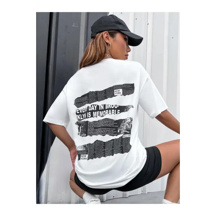Brooklyn Slogan Baskılı Gazete Desenli Oversize