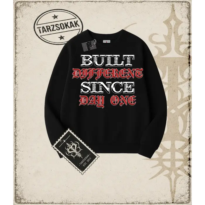 BUILT DIFFERENT Oversize Unisex Bisiklet Yaka Sweatshirt