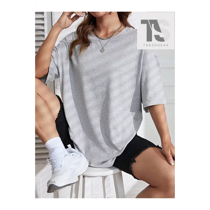 Düz Renk Yuvarlak Yaka Oversize Tişört