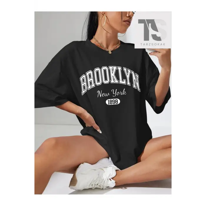 Harfli Grafik Düşük Omuz Oversize Tişört