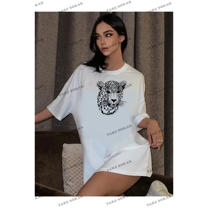 Kadın Beyaz Leopar Figür Baskılı Oversize