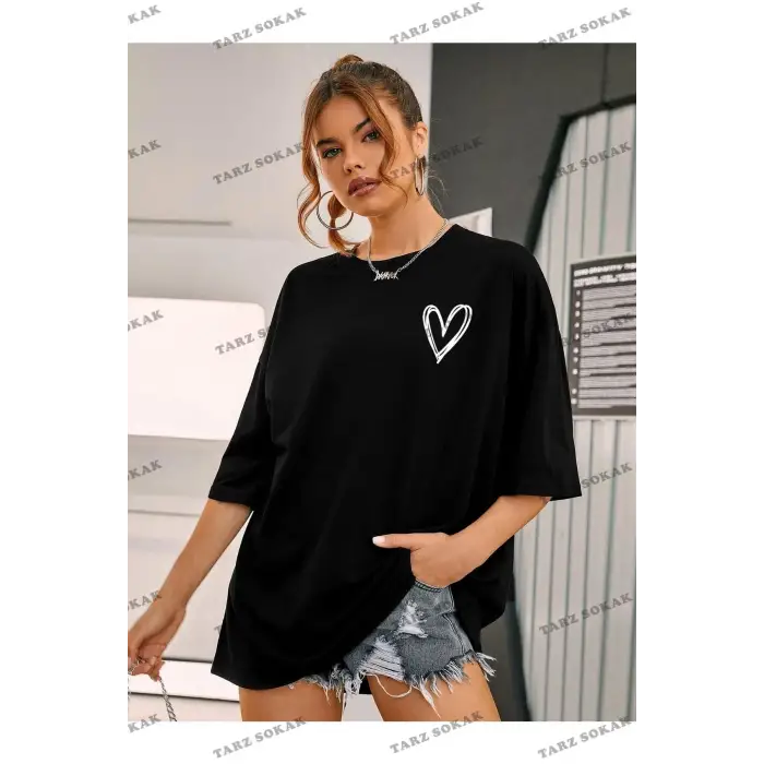 Kadın Küçük Kalp Baskılı Oversize