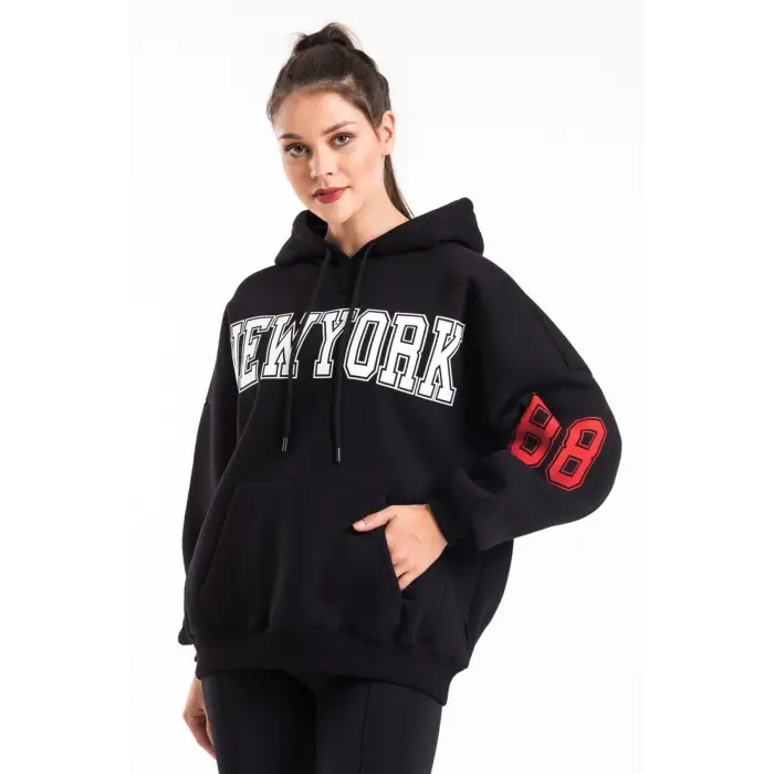 Kadın Siyah Baskı Detaylı Oversize Sweatshirt Cy84191