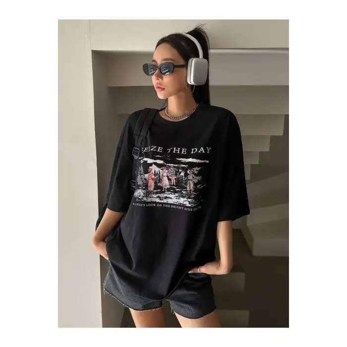 Kadın Siyah Seize The Day Baskılı Oversize T-shirt