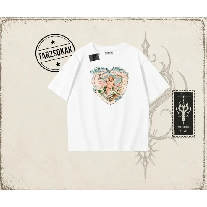 Kadın with Love and Devotion Oversize Unisex Tişört Beyaz