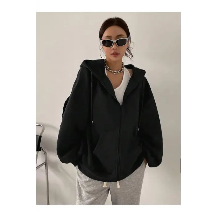 Kapüşonlu Sweatshirt Kolye Ve Bere 3lü Kombin Siyah