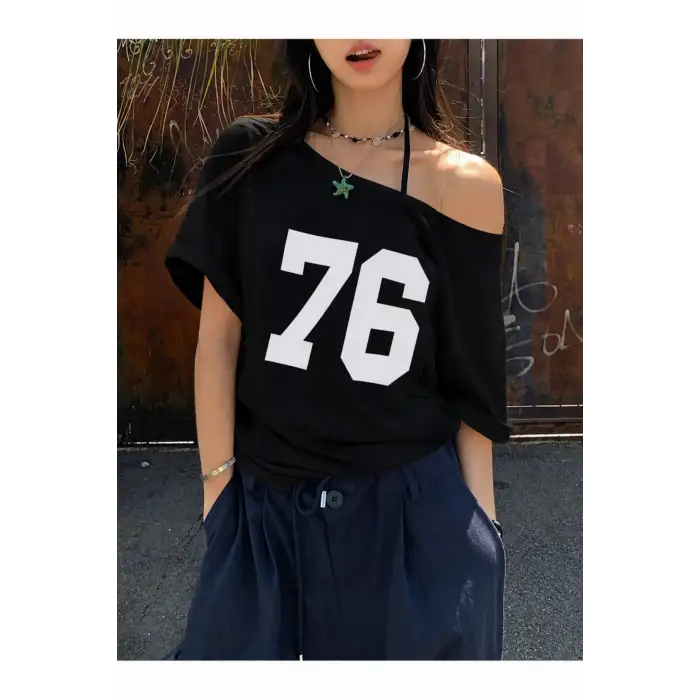 Kayık Yaka 76 Baskılı Oversize %100 Pamuk