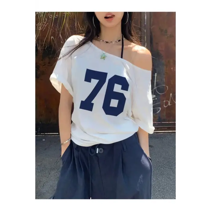 Kayık Yaka 76 Baskılı Oversize %100 Pamuk