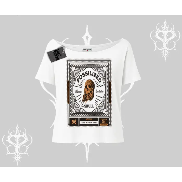 Kayık Yaka Tshirt Fossilized Skull Underground Archive
