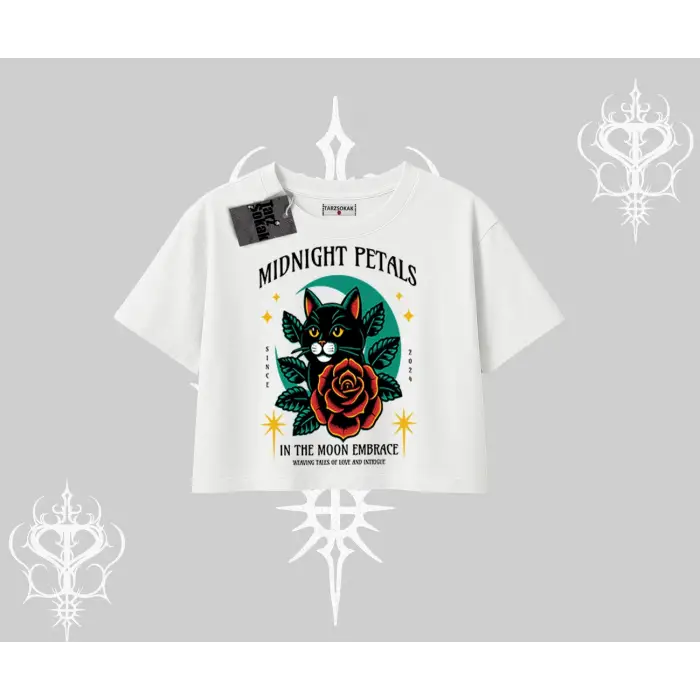 Midnight Petals Kedi Baskılı Oversize Crop Tshirt