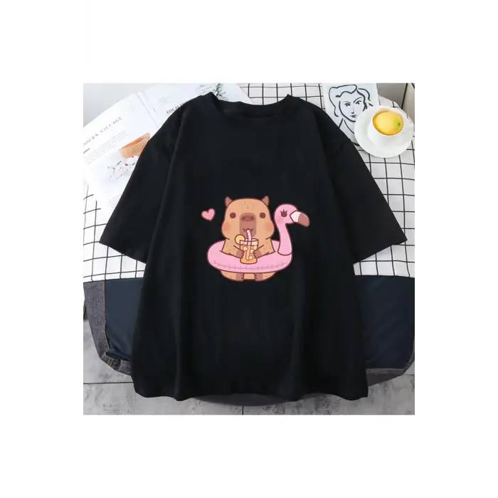Siyah Capybara İçmeyi Seviyor Kabarcık Çay Yaz Gelgit Anime Baskı %
