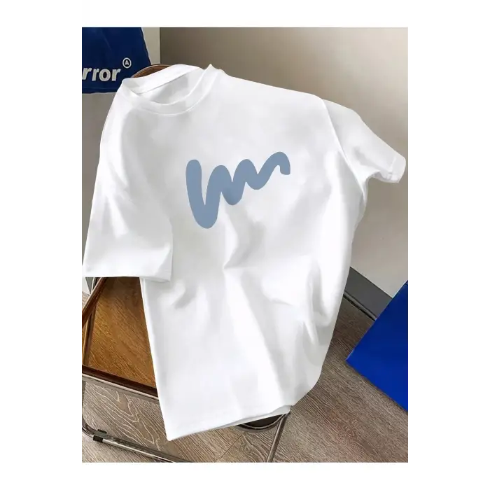Unisex W Baskılı Tasarım