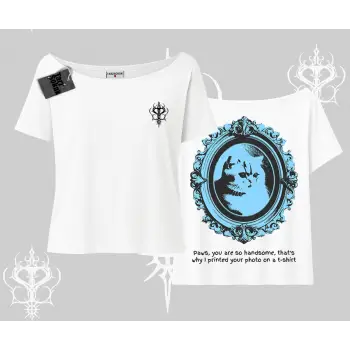 Çerçeveli Kedi Baskılı Kayık Yaka Tshirt