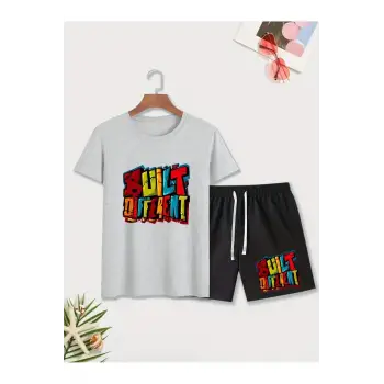 Erkek GriRenkli Built Different Baskılı Basic Oversize T-Shirt- Şort Takım strup0000000000014