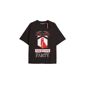 GAME OVWER BACHELOR PARTY Unisex Oversize Yazılı Tshirt SİYAH
