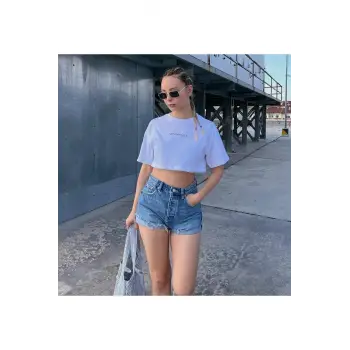 Kadın Beyaz Minimalist Baskılı Oversize Crop