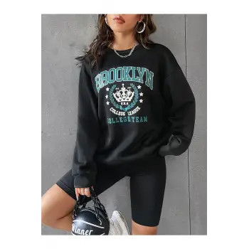 Kadın Brooklyn Baskılı Oversize Bisiklet Yaka Sweatshirt Siyah