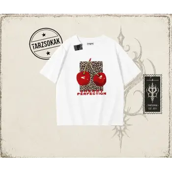Kadın Cherry Perfection Leopar Oversize Unisex Tişört Beyaz