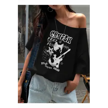 Kadın Düşük Omuz Kayık Yaka Feel Fun Baskılı