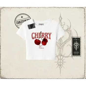 Kadın Have a Nice Weekend Cherry Kadın Baby Tee Beyaz