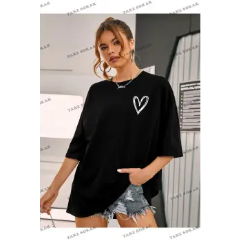 Kadın Küçük Kalp Baskılı Oversize