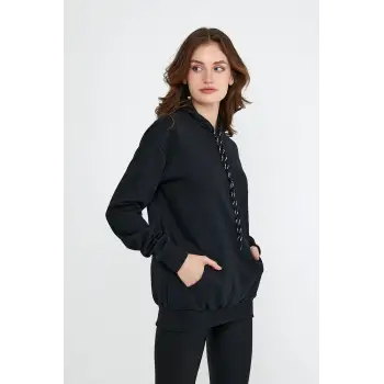 Kadın Siyah Kapüşonlu Kangru Cep Sweatshirt