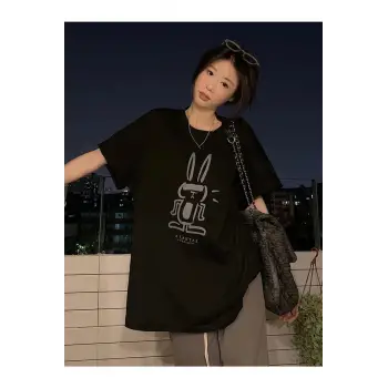 Kadın Siyah Tavşan Baskılı Oversize T-shirt