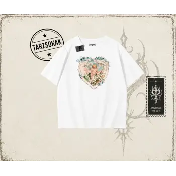 Kadın with Love and Devotion Oversize Unisex Tişört Beyaz