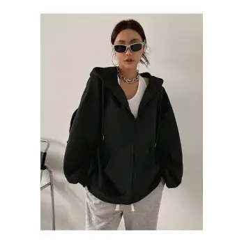 Kapüşonlu Sweatshirt Kolye Ve Bere 3lü Kombin Siyah