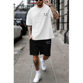 Manfinity Hypemode Casual Beyaz Örme Grafik Baskılı Erkek Kısa Kollu Tişört ve Şort Takımı