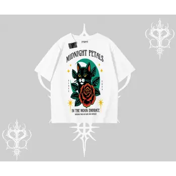 Midnight Petals Kedi Baskılı Oversize Tshirt