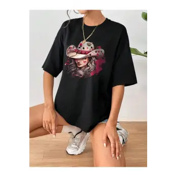 Şekil Grafiği Düşük Omuzlu Tişört
