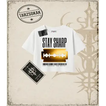 STAY SHARP Kadın Crop Tişört