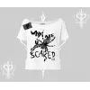 Beyaz Kayık yaka Tişört Why are u Scared