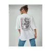 Kadın Oversize Osaka Baskılı Beyaz Tshirt