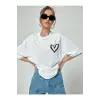 Minimal Kalp Baskılı Beyaz Oversize Tshirt