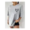 Minimal Kalp Baskılı Oversize Tshirt.