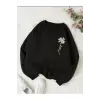 Siyah Oversize Papatya Baskılı 0 Yaka Kapşonsuz Pamuklu Kadın Sweatshirt