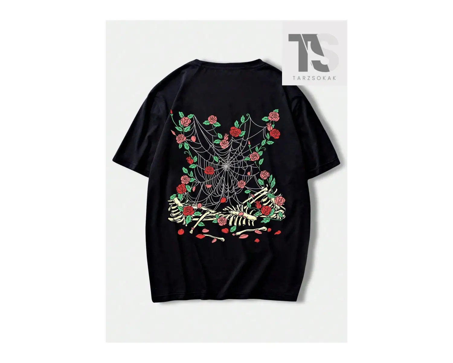 Anime Erkek Figürü ve Japon Harf Grafikli Tişört