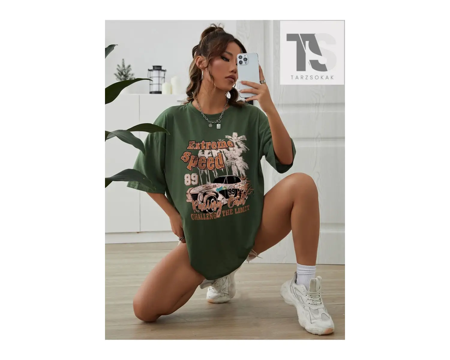 Ayı ve Mektup Grafikli Düşük Omuz Oversize Tişört