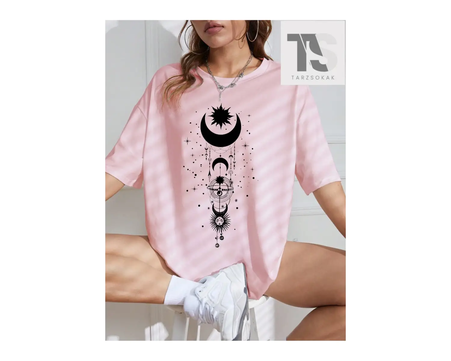 Batman X Harfli ve Kafatası Grafikli Tişört