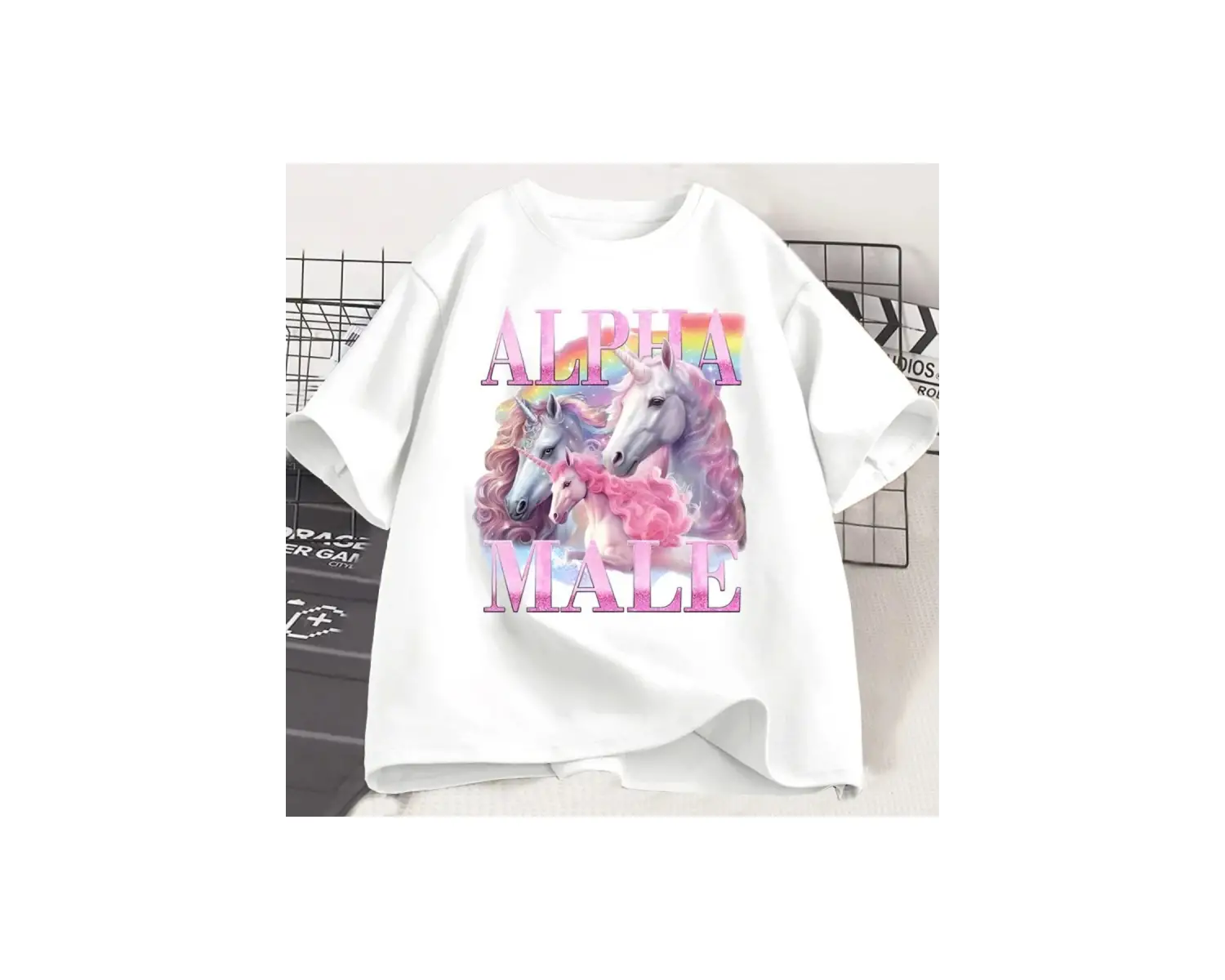 Beyaz Alfa Unicorn Komik Tshirt İronik Vintage Garip Meme k R