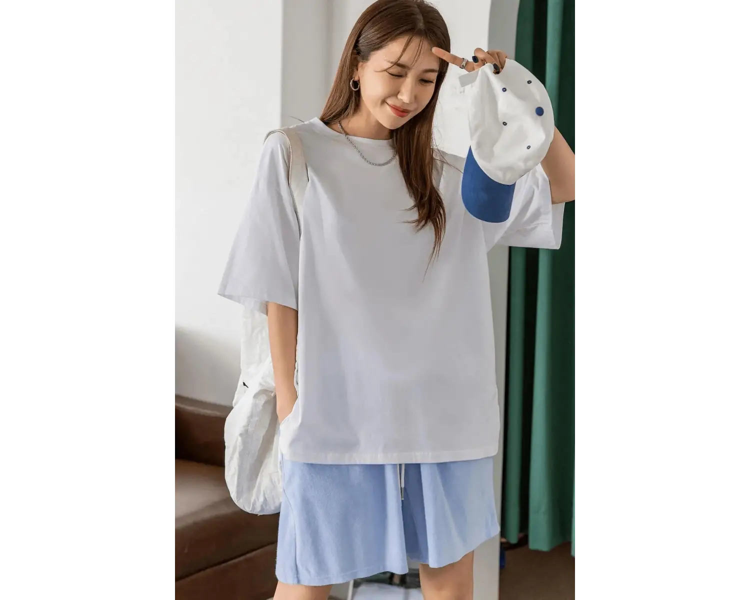 Beyaz Basic Düz Baskısız Oversize Salas Boyfriend Kadın