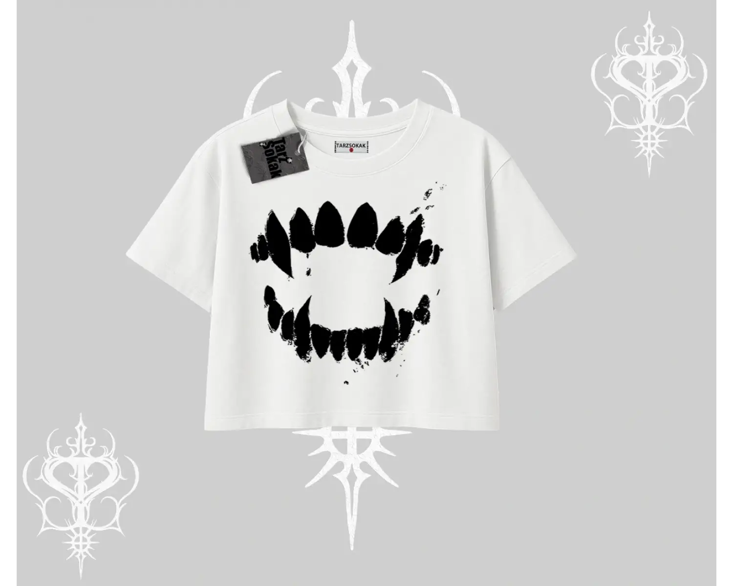 Beyaz Crop Tişört Vampir Dış