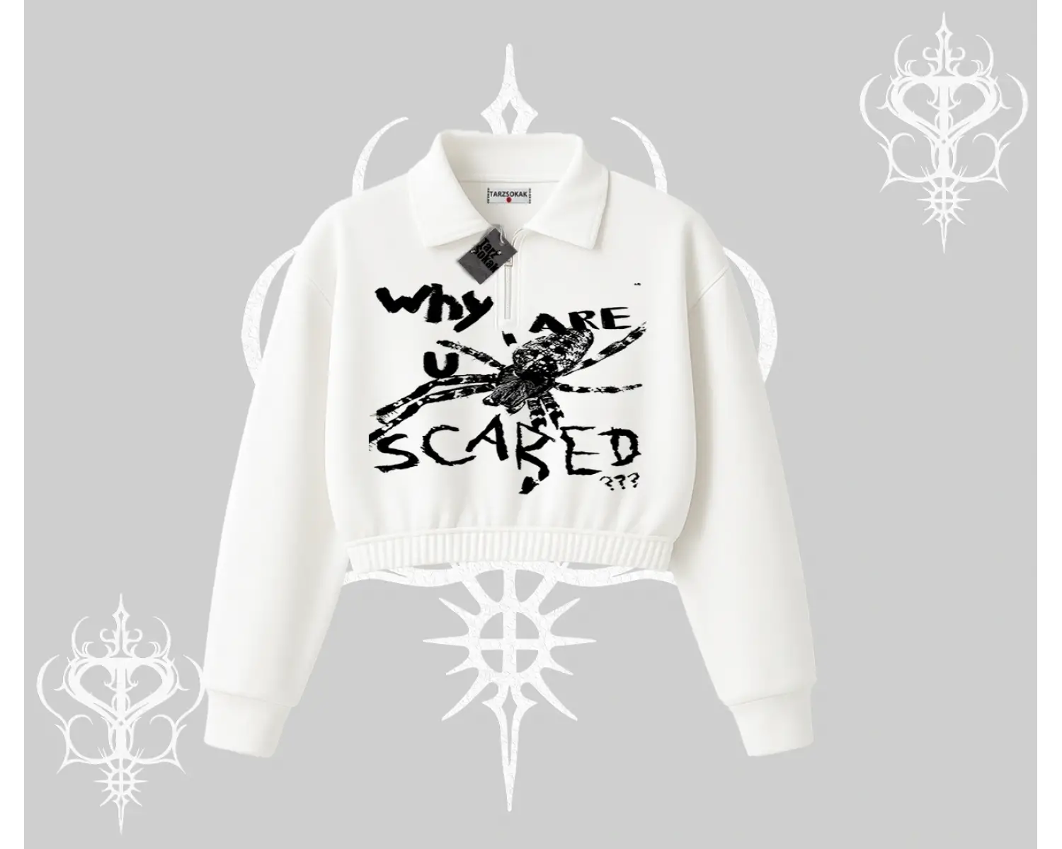 Beyaz Crop Yarım Fermuarlı Sweatshirt Why are u Scared