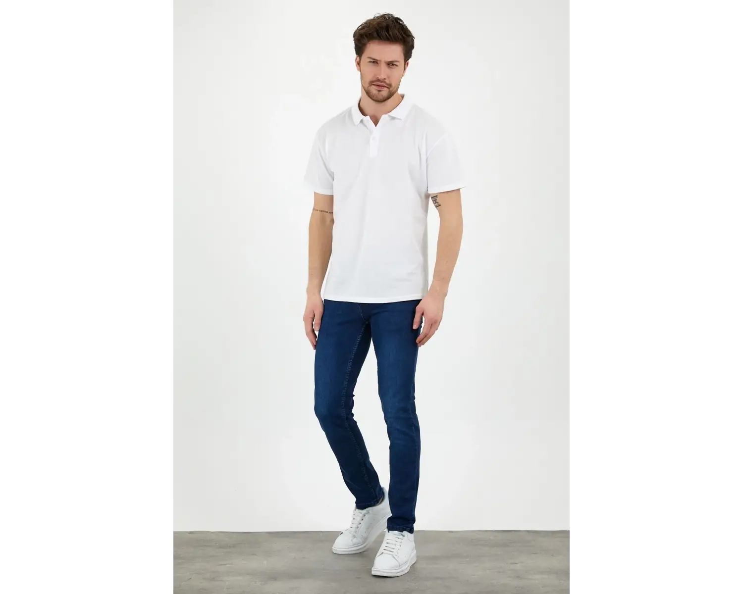 Beyaz Dar/slim Fitt Polo Yaka Tshirt.