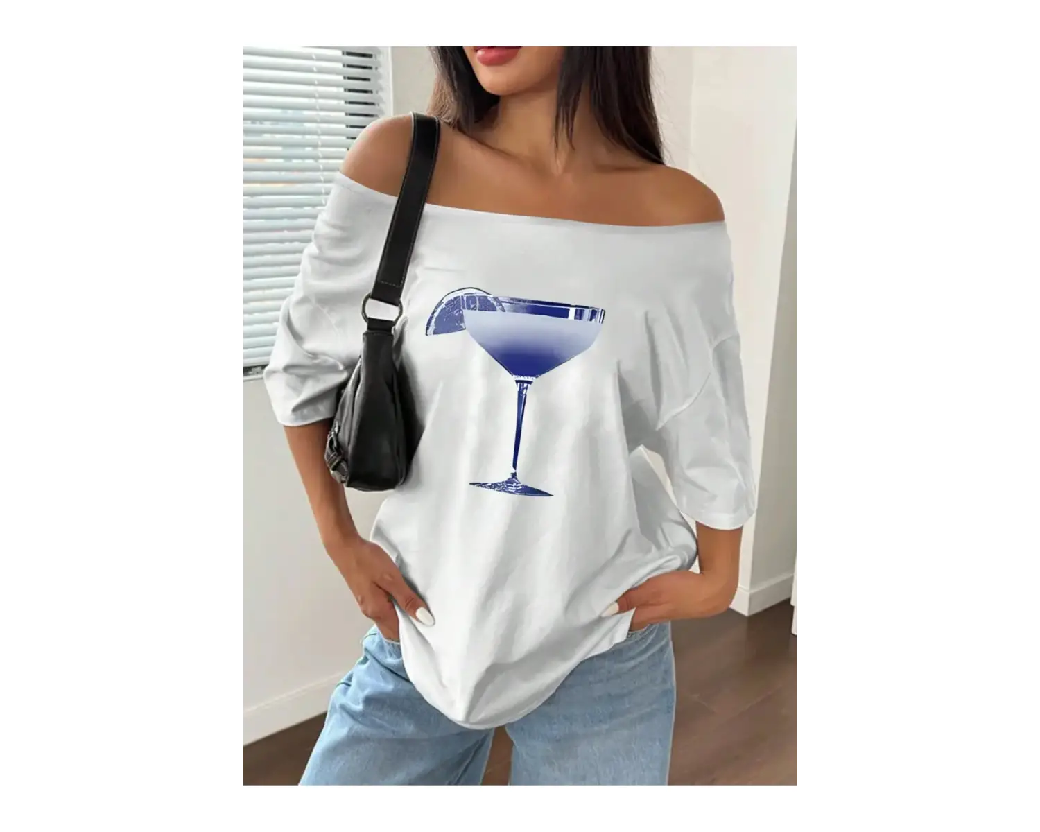 Beyaz Kadın Düşük Omuz Kayık Yaka Baskılı