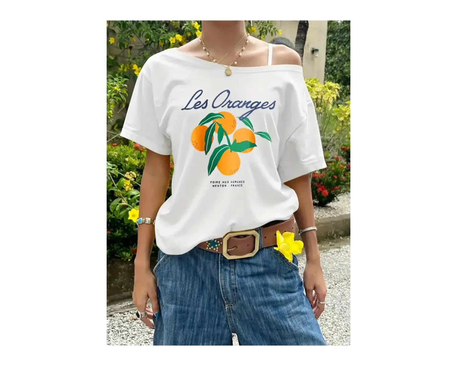 Beyaz Kadın Düşük Omuz Kayık Yaka Baskılı