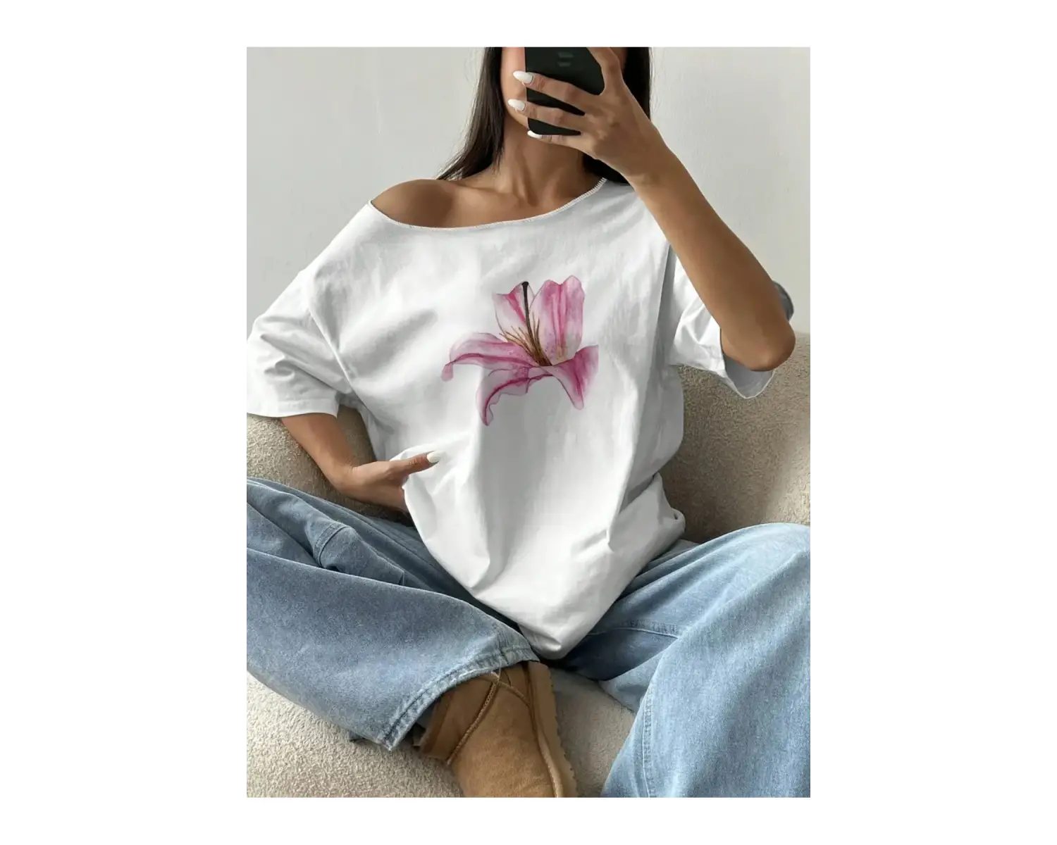 Beyaz Kadın Düşük Omuz Kayık Yaka Baskılı